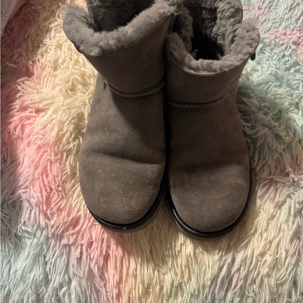 Gray Suede Ankle Boots with Fur Lining mint condition! - Picture 8 of 11